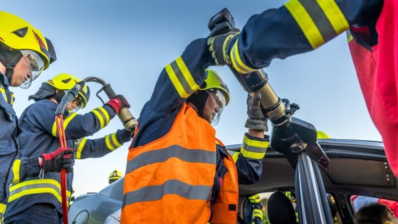 Wstrząsające wydarzenia w Moście: eksplozja i płomienie pochłonęły sześć osób